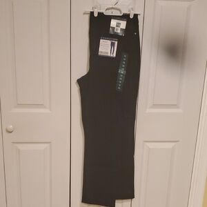 Bandolino Amy Modern Straight Leg Pants - Black